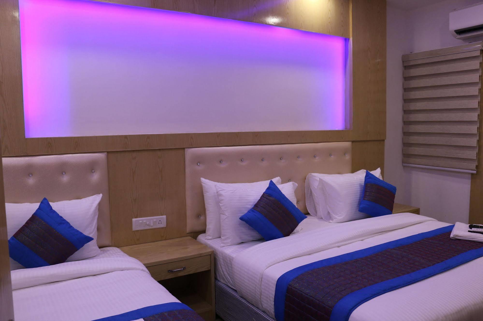 Hotel Prince Palace Deluxe - Paharganj - Nuova Delhi Esterno foto