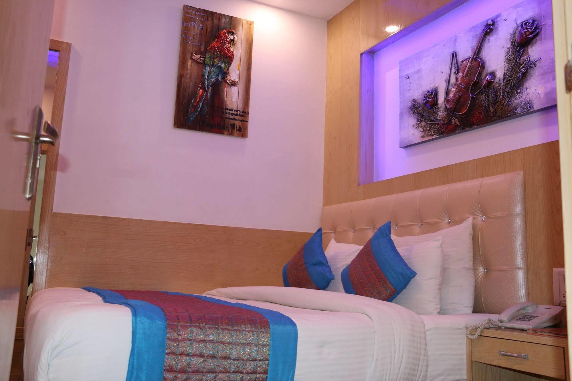 Hotel Prince Palace Deluxe - Paharganj - Nuova Delhi Esterno foto