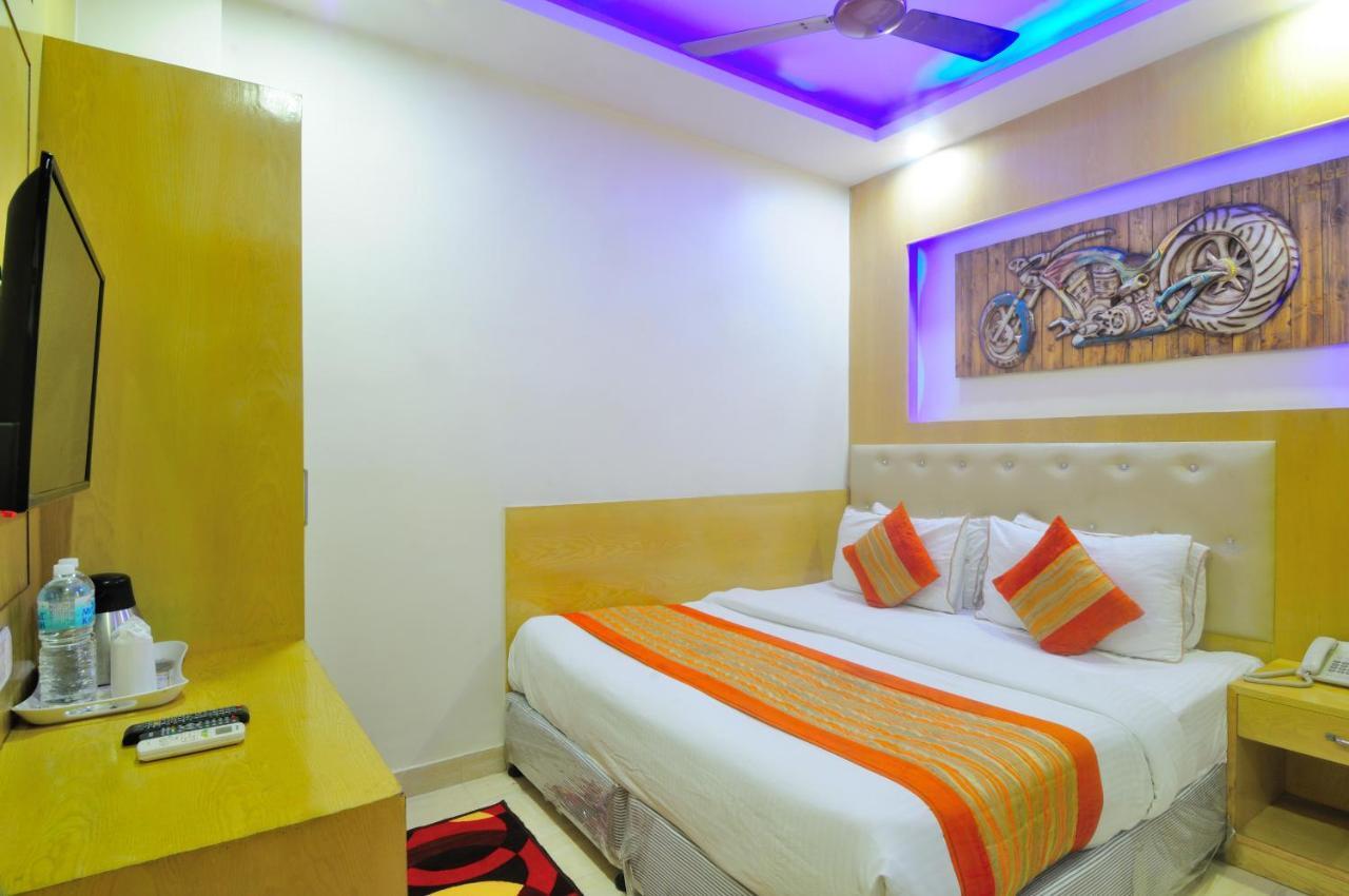 Hotel Prince Palace Deluxe - Paharganj - Nuova Delhi Esterno foto