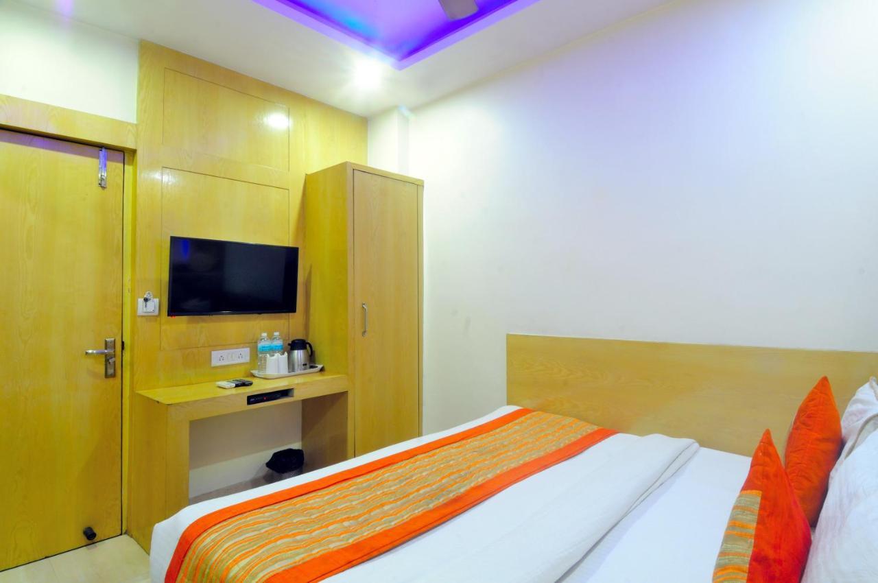 Hotel Prince Palace Deluxe - Paharganj - Nuova Delhi Esterno foto