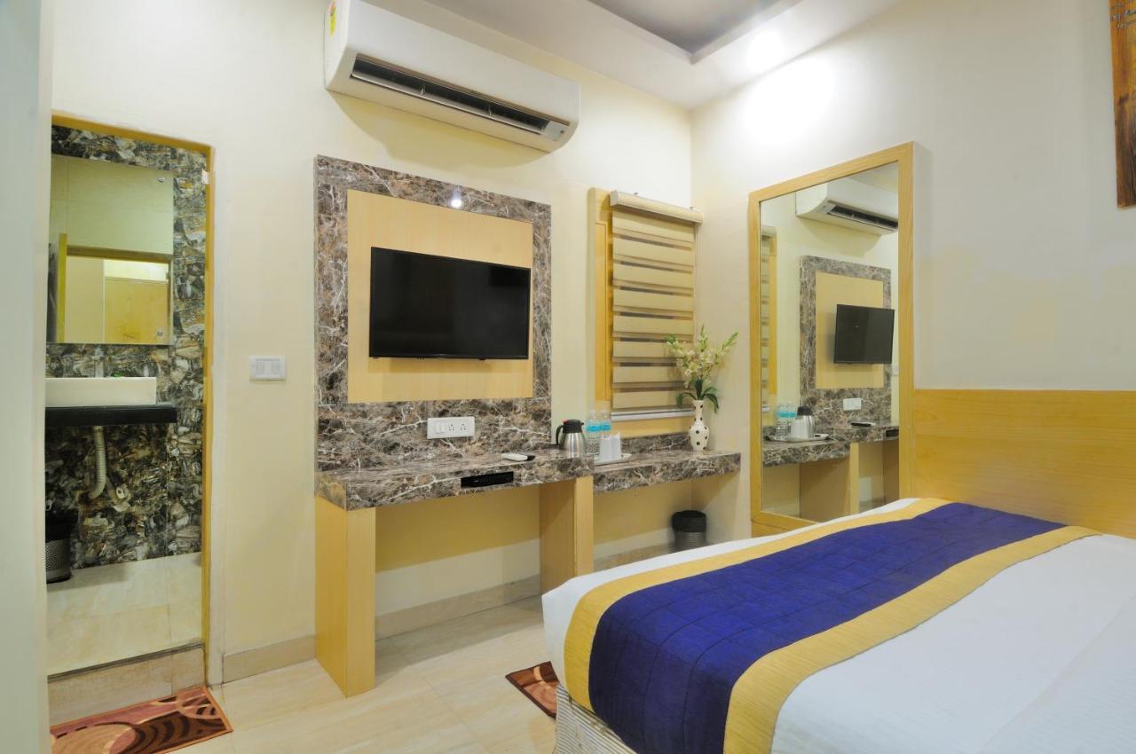 Hotel Prince Palace Deluxe - Paharganj - Nuova Delhi Esterno foto